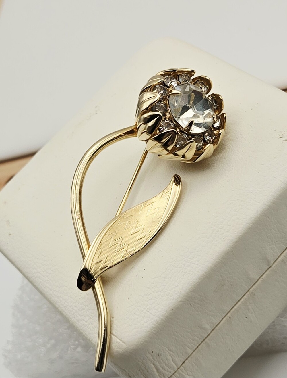 Vintage Gold-Tone Floral Brooch with Clear Crystal - Picture 9 of 17